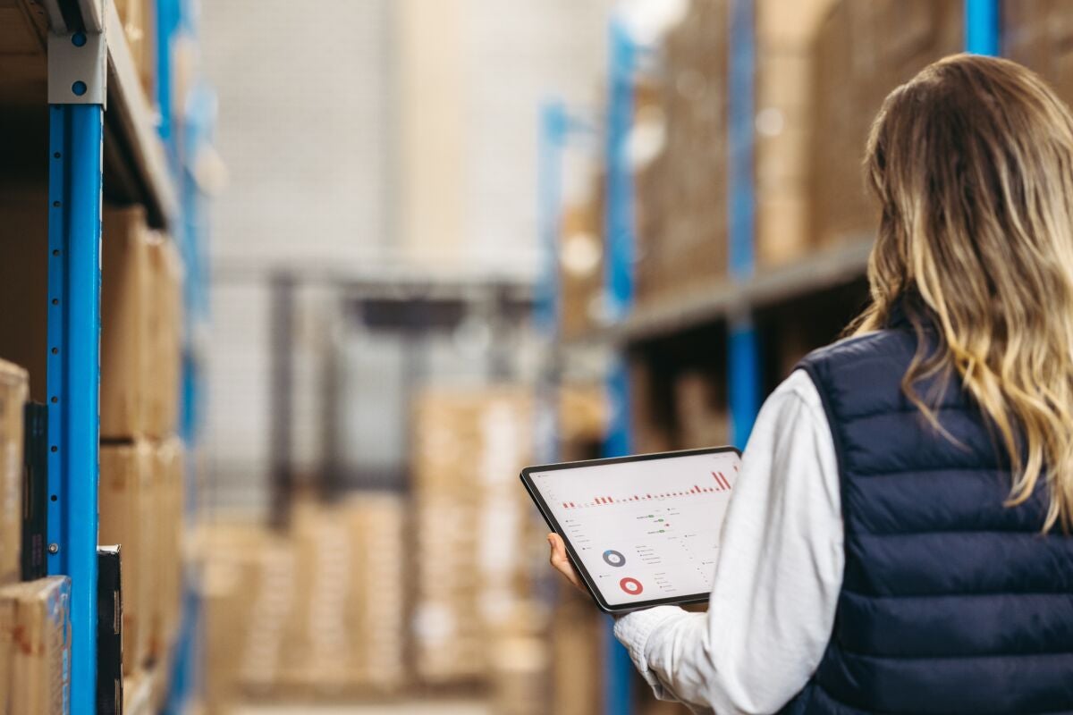 Digital warehouse management system on a tablet