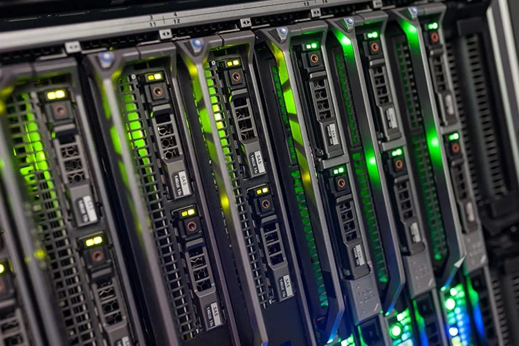 Liquid cooling in rack as standard for high-density AI workloads