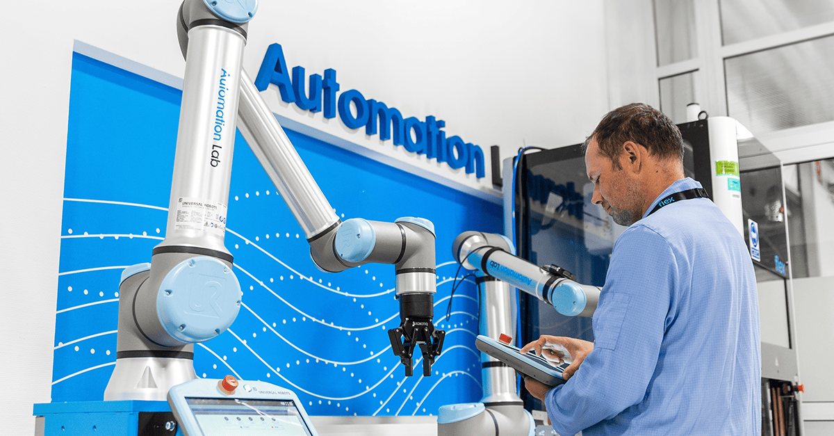 Robotics manufacturing automation at Flex lab